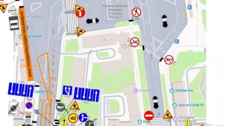 Парковка на Привокзальной площади и въезд на нее остались перекрытыми