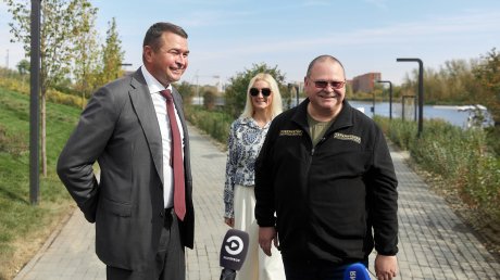 Губернатор осмотрел набережную от «Рисана»