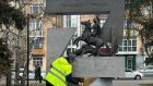 В Пензе отмыли памятный знак участникам СВО