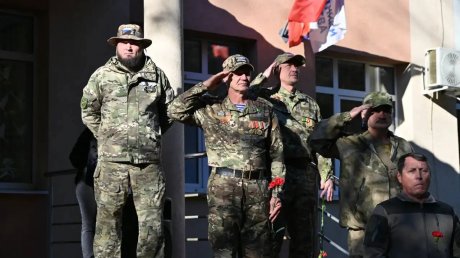 На улице Попова в Пензе обновили Аллею Памяти