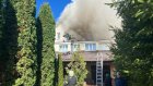 Загоревшийся дом в Цыганском Поселке тушили 35 пожарных