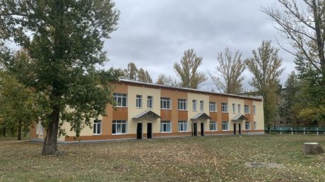В каменской больнице открыли обновленное инфекционное отделение