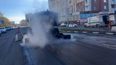 На ул. Антонова в Пензе приступили к укладке асфальтобетона