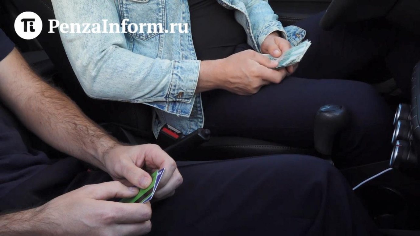 В Пензе задержали дроповода, завербовавшего знакомого