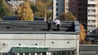 В Пензе дети забрались на крышу многоэтажки на улице Воронова