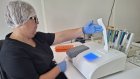 В центре крови биожидкости исследуют с помощью нового анализатора