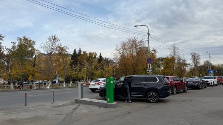 На 2 муниципальных парковках в Пензе хотят увеличить плату