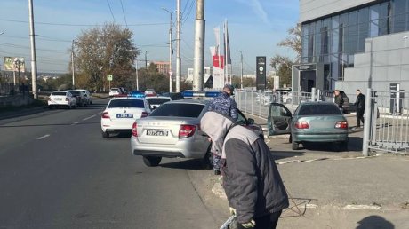 «Форсаж по-пензенски»: Nissan «взлетел» на глазах у росгвардейцев