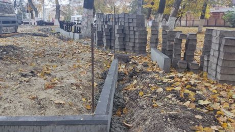 В сквере «Кукушка» разобрали старую плитку