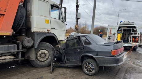 В ДТП на выезде из Пензы погибли 3 человека