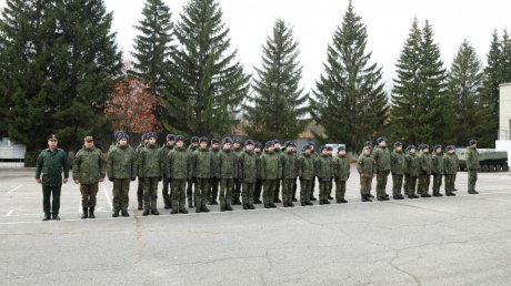 Губернатор поручил подарить часы пензенским призывникам