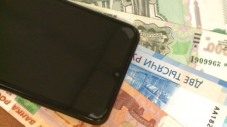В Пензе осужденный попытался за взятку получить телефон