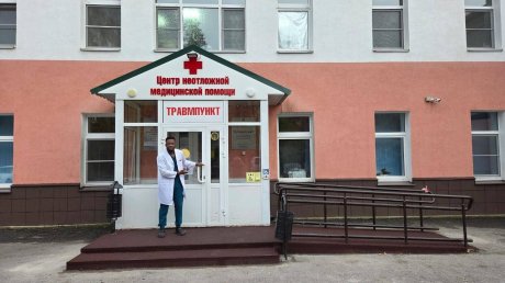 Входную группу травмпункта больницы № 6 срочно отремонтировали
