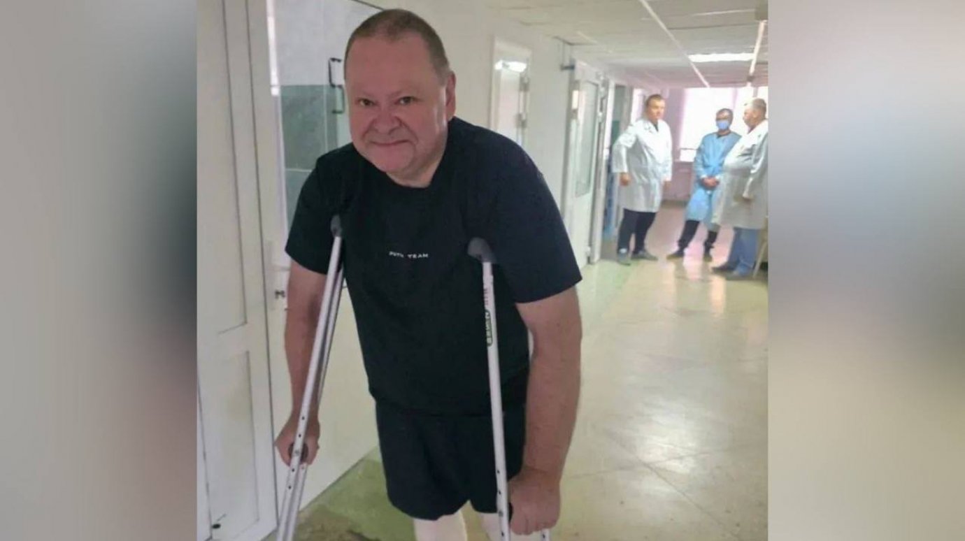 Губернатор опубликовал фото из больницы
