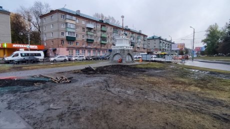 Раскопки у памятника блокадникам доставляют неудобства пензенцам