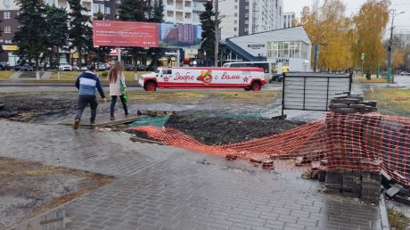 Раскопки у памятника блокадникам доставляют неудобства пензенцам