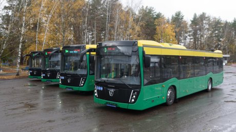 Заречный получил еще четыре автобуса КамАЗ