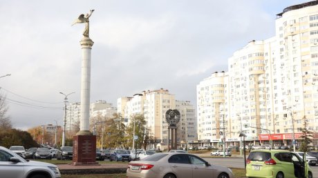В Пензе продолжает разрушаться «Добрый Ангел Мира»