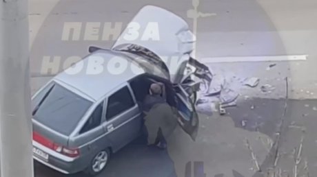 На проспекте Победы троллейбус попал в ДТП с легковой машиной