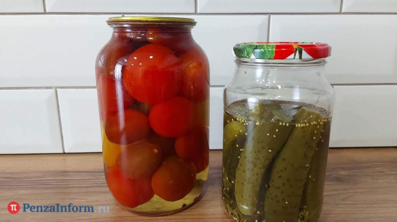 Россиян призвали с осторожностью относиться к домашним консервам