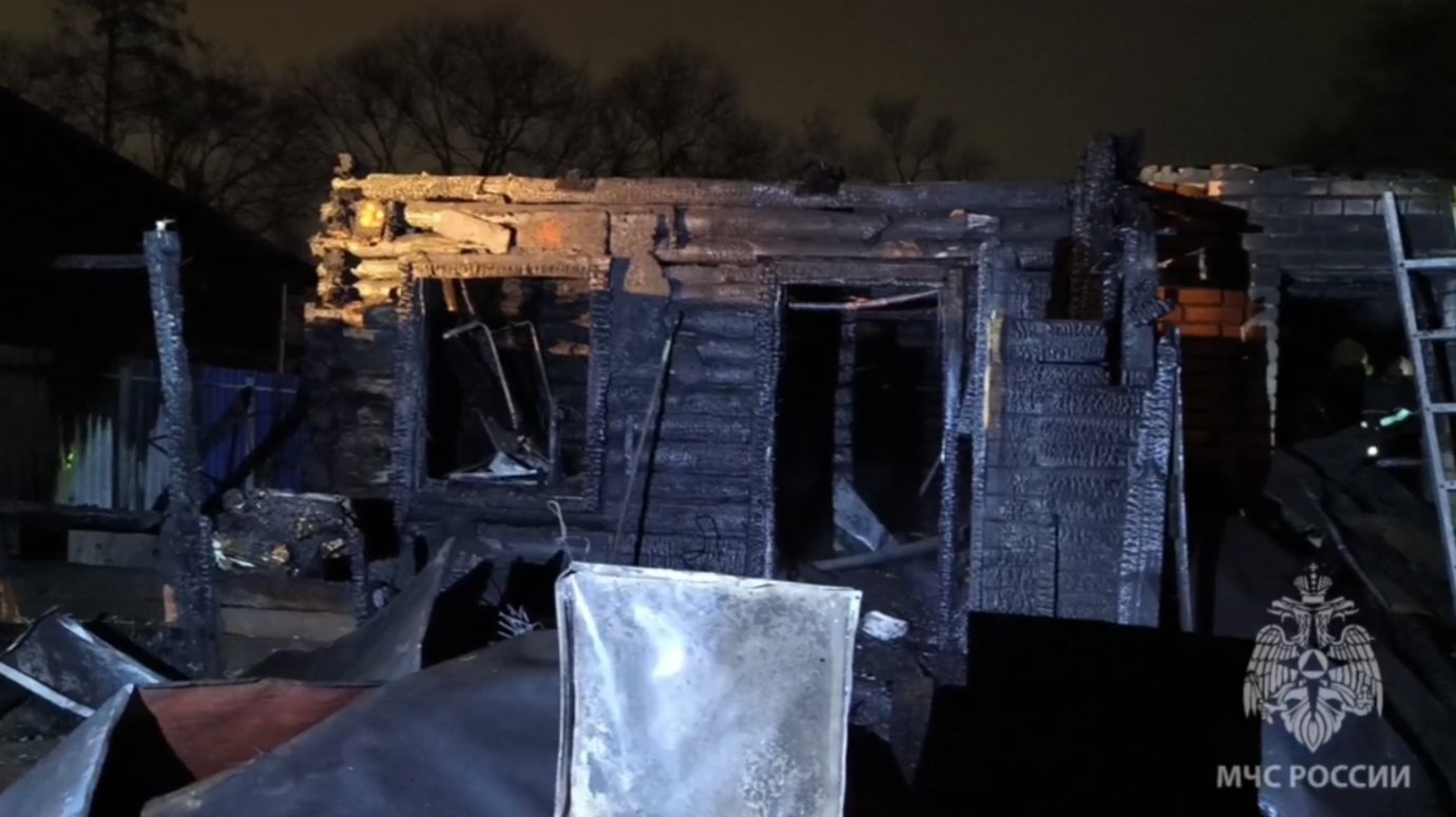 При пожаре в Нахаловке погибли 2 человека