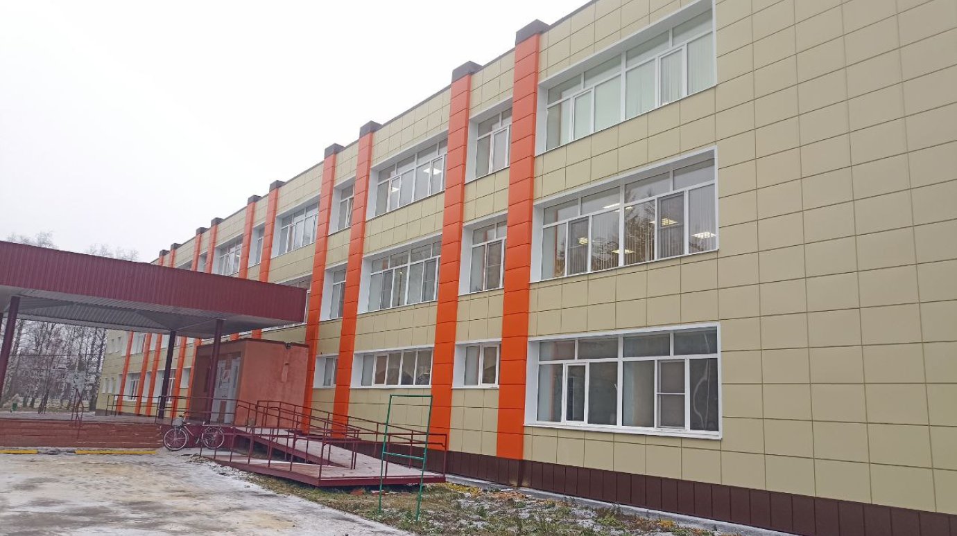 В Пачелме ученики вернулись в отремонтированную школу № 1