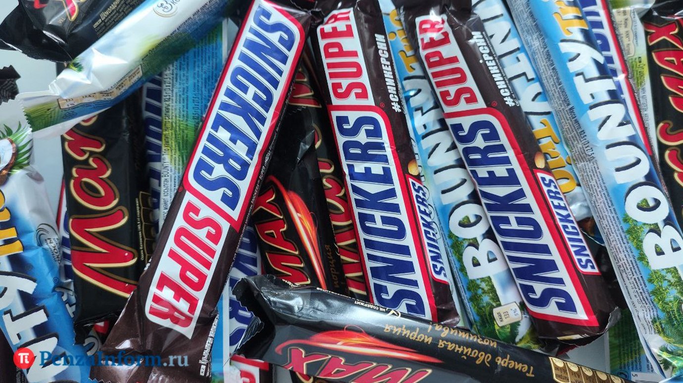 В России школьница нашла иголку в подаренной одноклассницей шоколадке Mars