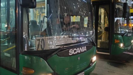 Перевозчика с автобусного маршрута №70 накажут за состояние сидений
