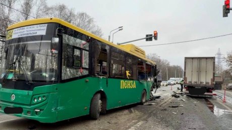 В ДТП на выезде из Пензы пострадали 5 пассажирок автобуса № 134