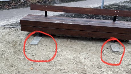 В Заречном песок испортил радость от обновления сквера Демакова