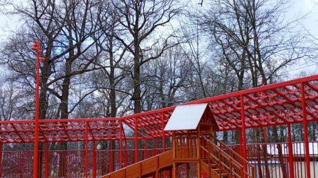 Парк Белинского украсили в преддверии праздников