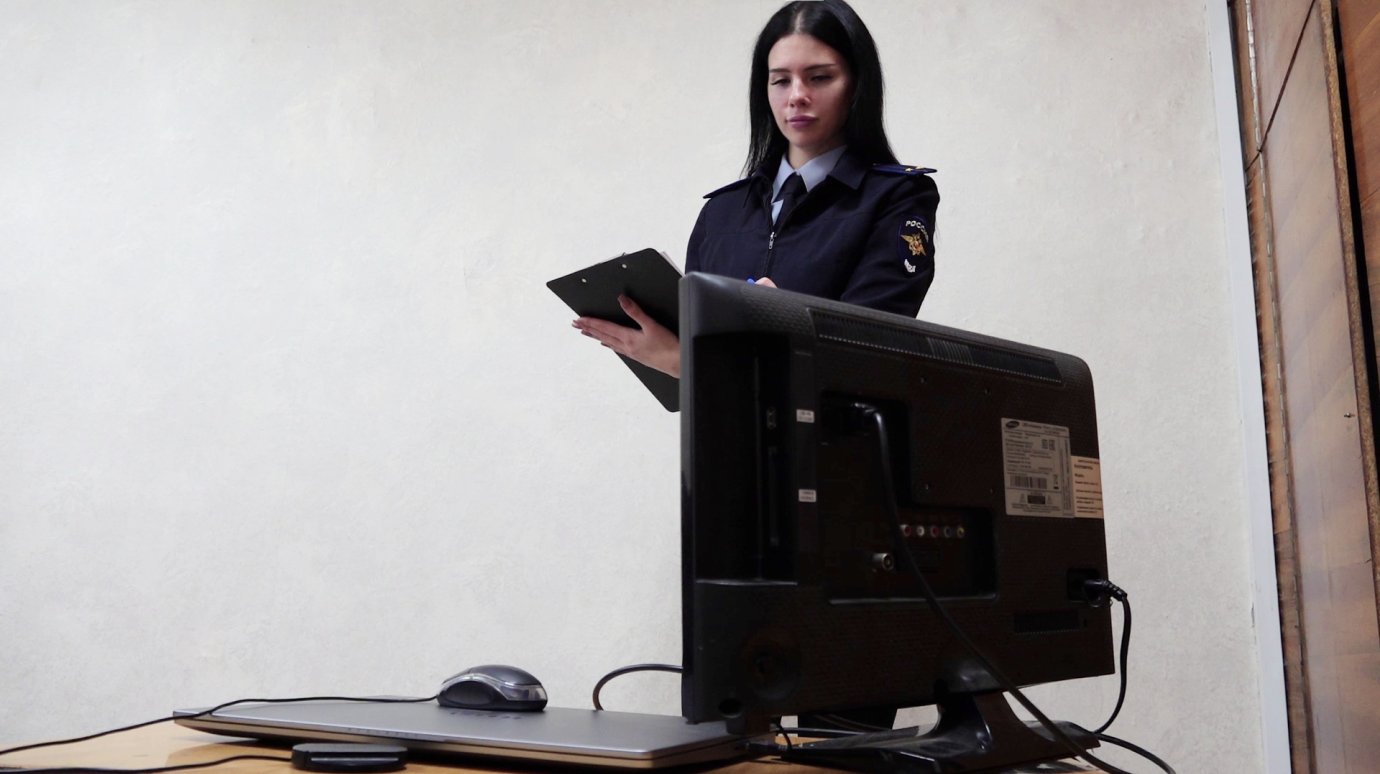 23-летняя пензячка забыла ключ в замке квартирной двери и поплатилась