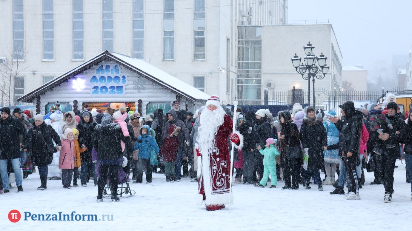 Установка и обслуживание домика Деда Мороза обойдутся в 250 000