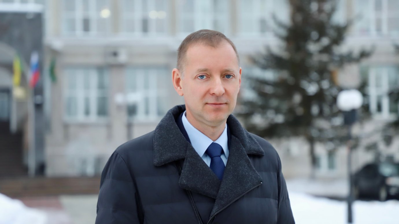 Председатель гордумы поздравил пензенцев с Днем Конституции