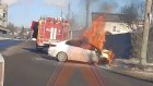 На улице Злобина в Пензе после ДТП загорелся автомобиль