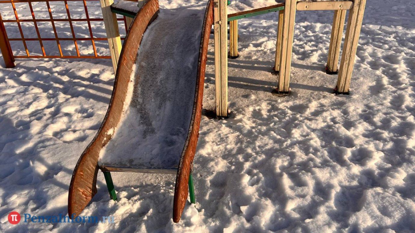 Педиатры призывают родителей активировать режим безопасности