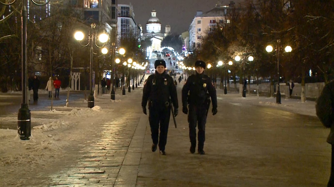 В новогоднюю ночь порядок будут охранять свыше 300 полицейских