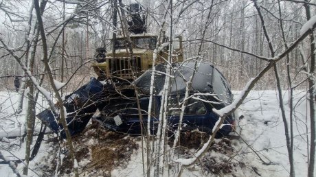 В Земетчинском районе в ДТП со спецтехникой погиб человек