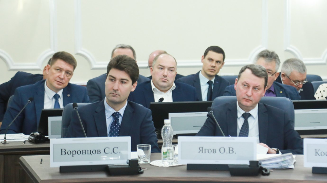 Главе пензенского минобра удалось избежать лишения премии