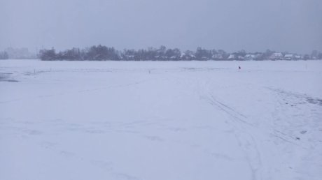 В Пензе измерили толщину льда на Суре в районе ГПЗ