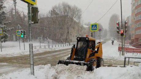 Из Пензы за сутки вывезли 4 700 кубометров снега