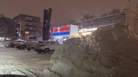 В Пензе бизнес упрекнули в создании помех для водителей и пешеходов