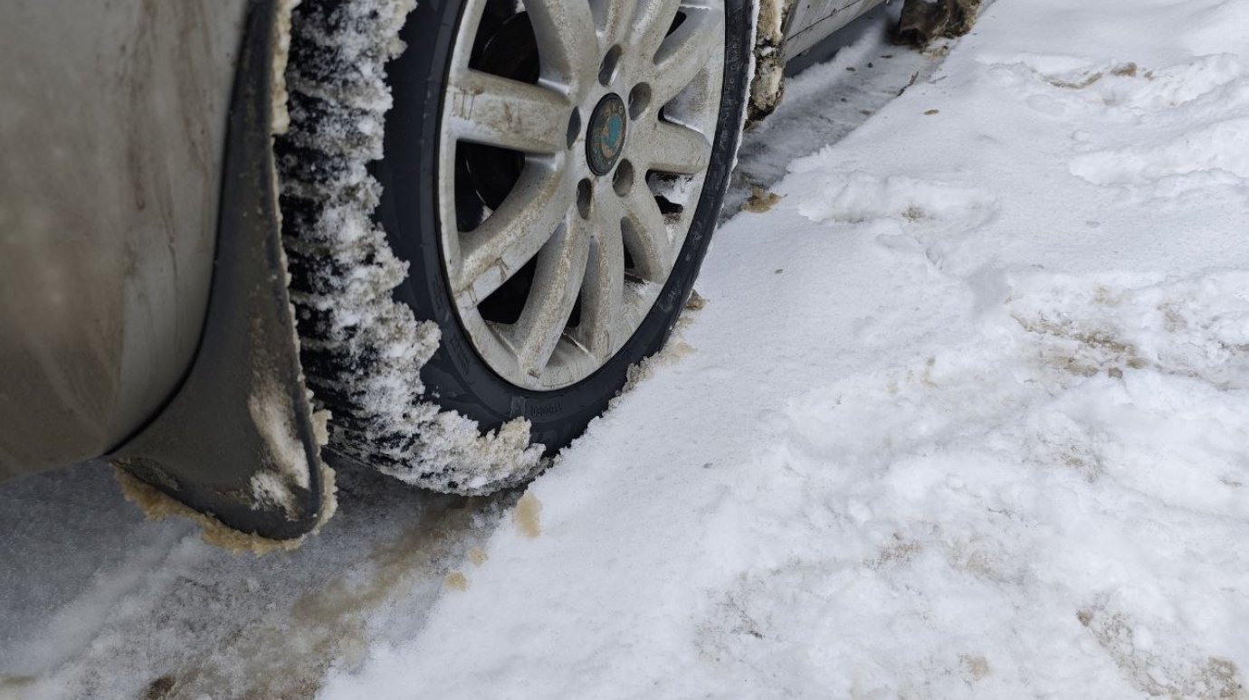 Утильсбор и продление прав. Что изменится для автомобилистов в 2026 году