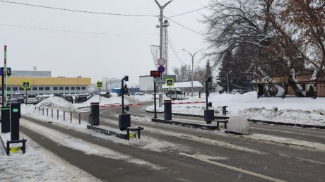 Парковку на Привокзальной площади сделают бесплатной на неделю