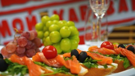 Пензенцы за праздники съели 20 т селедки под шубой и 15 т заливного