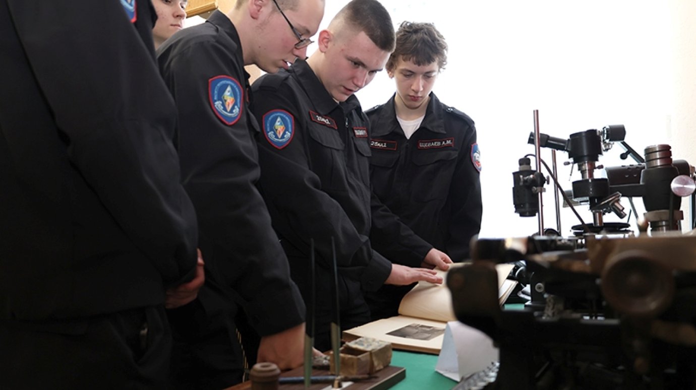 В Пензе студенты погрузились в рабочие будни полицейских