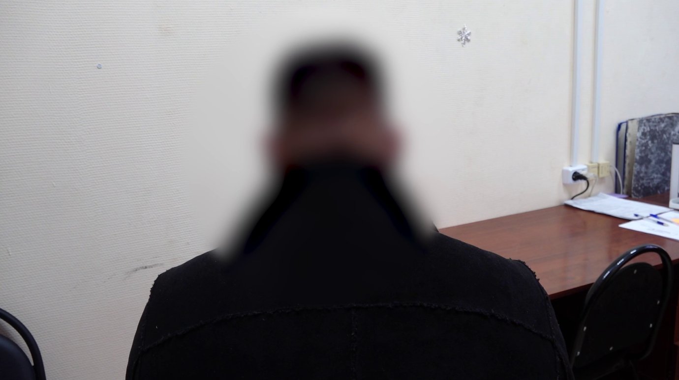 Пензенец снял 1,5 млн рублей с карты умершего москвича