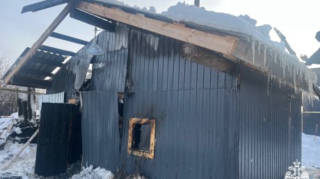 В поселке Евлашево Кузнецкого района сгорела баня