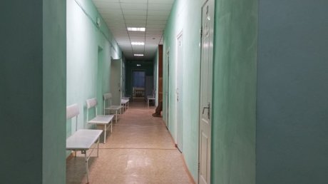 Пензенцам объяснили, почему сложно записаться к детским врачам