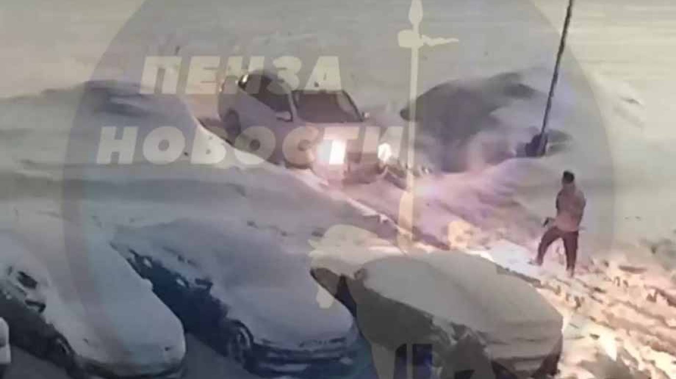 На улице Изумрудной в Засечном устроили стрельбу